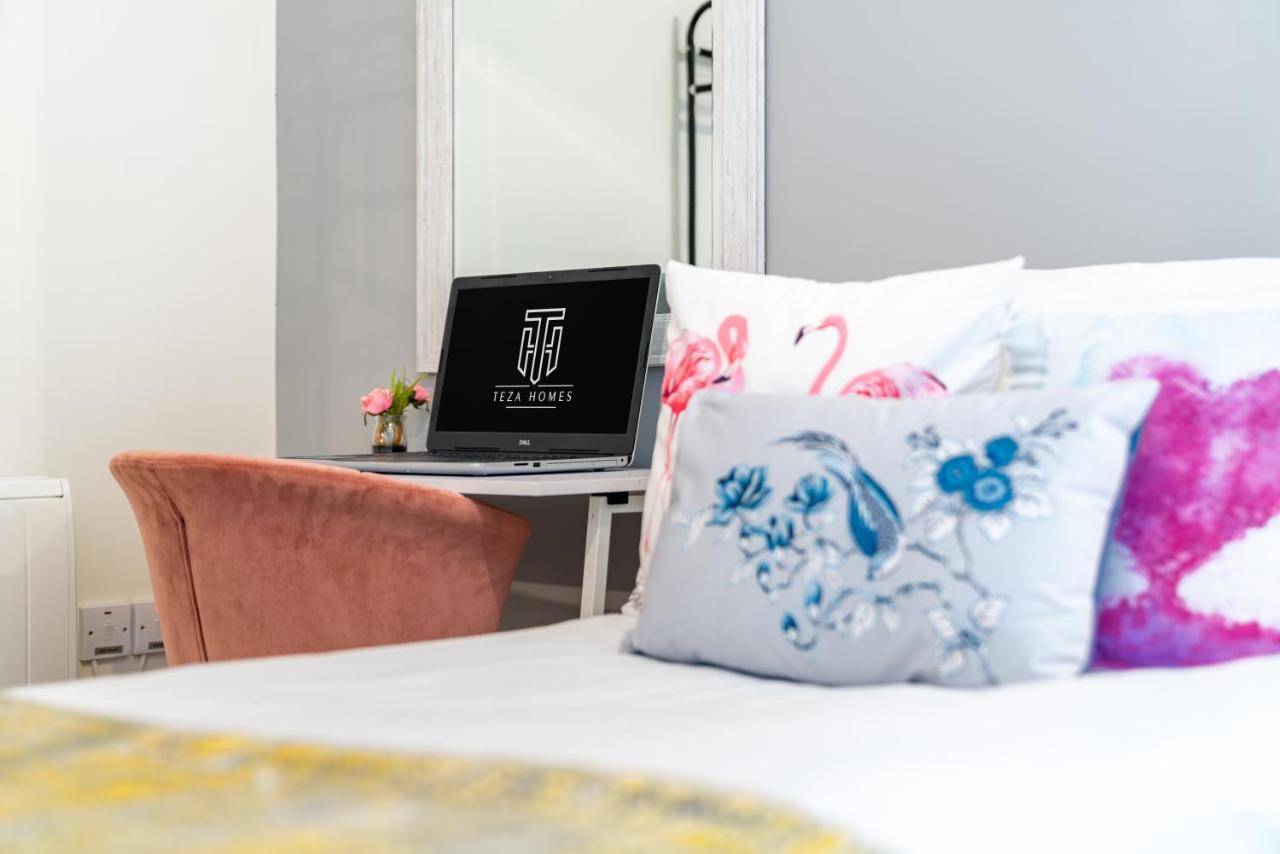 Town Center Apartment With 55” Smart Tv+Netflix Andover Buitenkant foto